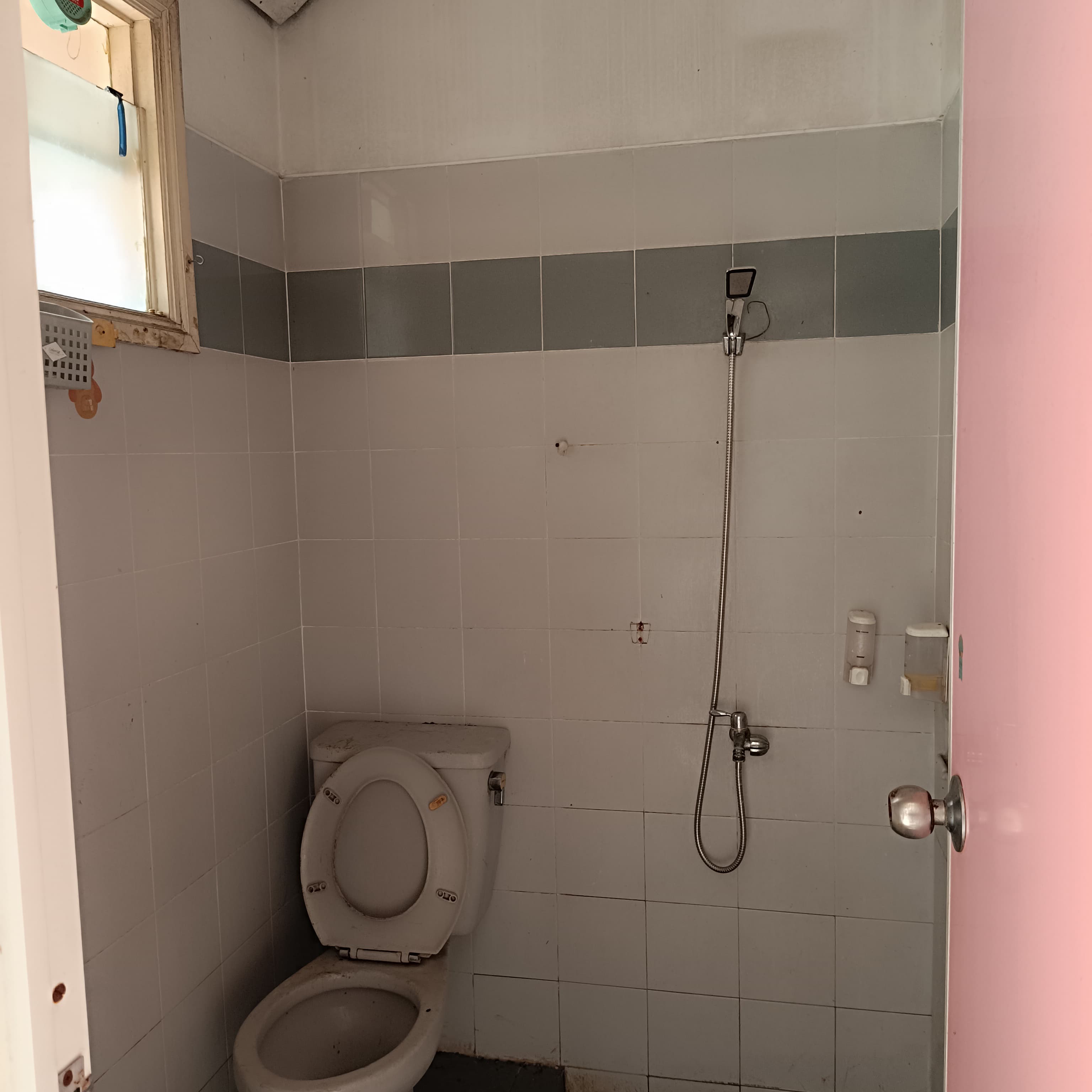 Disewakan Rumah di Taman Lembah Hijau